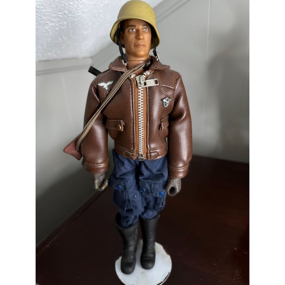 Military Man 1998 Brown Jacket Boots Helmet Rifle Stand 21st Century Toy - Picture 5 of 5
